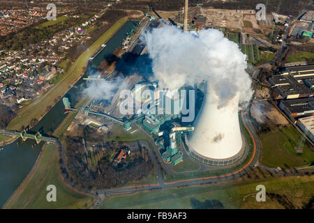 Vue aérienne, Kraftwerk Walsum avec tour de refroidissement et nuages de fumée,le Rhin, STEAG power plant VI, Walsum, centrale de charbon, Banque D'Images