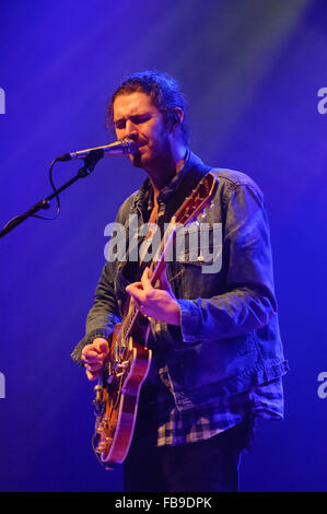 Liverpool, Royaume-Uni. 12 janvier 2016. Pour les prix Grammy, Hozier, le chanteur et compositeur irlandais, fonctionne à l'Empire Theatre, Liverpool. © Paul Warburton/Alamy Live News Banque D'Images