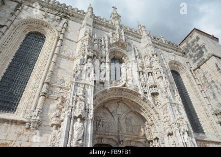 Détails de l'incroyable Monastère Jerominos portail sud de Belém, près de Lisbonne Banque D'Images