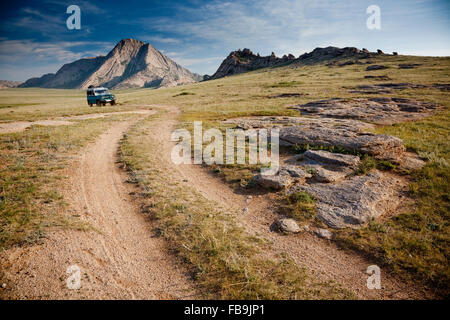 Un 4X4 Russe en action dans le désert de Gobi, en Mongolie. Banque D'Images