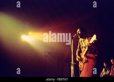 Chuck Berry - 1972 - France / Ile-de-France (région) / Paris - Chuck Berry - Chuck Berry ; - concert live à la Villette ; Paris, France ; 1972 ; - - - Philippe Gras / Le Pictorium Banque D'Images