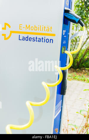 Fournisseur d'énergie enbw, electro station de charge de la mobilité, Stuttgart, baden-Württemberg, Allemagne Banque D'Images