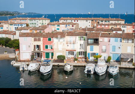 Vue sur le Port Grimaud, Côte d'Azur, France Banque D'Images
