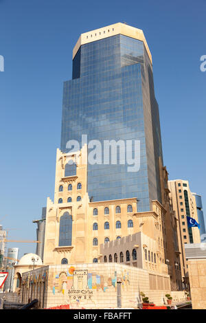 Barzan Tower sur Majlis Al Taawon Street à West Bay Banque D'Images