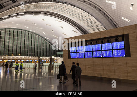 Intérieur de l'Aéroport International Hamad nouveau à Doha Banque D'Images