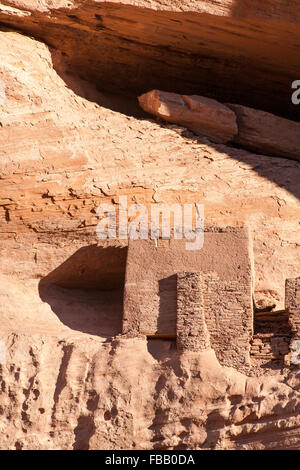 Une structure de la Maison Blanche se trouve principalement dans les ruines intactes Canyon de Chelly National Monument, Arizona. Banque D'Images