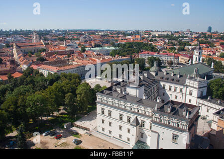 Vue de la reconstruction du palais des Grands-ducs de Lituanie, de la cathédrale et de la vieille ville, à Vilnius, Lituanie Banque D'Images