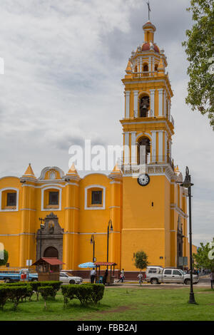 Parroquia de San Pedro Apósto, construit en 1642, est une église catholique romaine de San Pedro Cholula, Puebla, Mexique. Banque D'Images