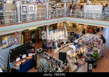 Vue sur le Market Hall de Camden Lock Banque D'Images