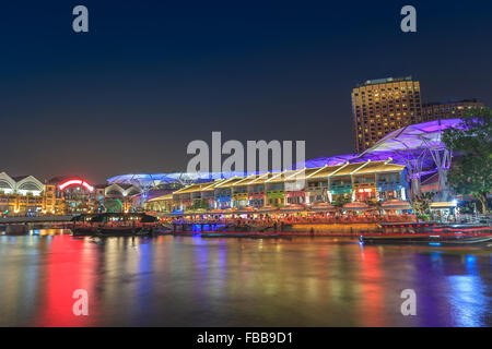 Temps de nuit à Singapour le Clarke Quay Banque D'Images