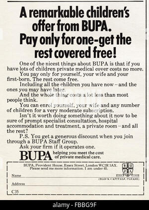 Vintage Original advert à partir de 1970. Annonce de la publicité 1971 famille BUPA l'assurance médicale privée. Banque D'Images