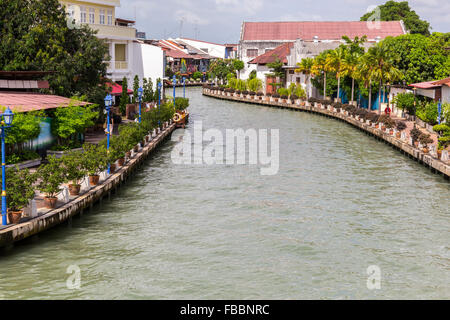 Les muraux colorés par la rivière Malacca. Banque D'Images