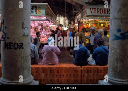 Mercat de la Boqueria. Barcelone, le plus célèbre marché alimentaire situé sur La Rambla. Barcelone. Espagne Banque D'Images