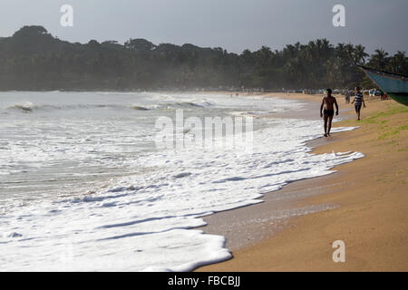 Côte sauvage d'Arugam Bay, district d'Ampara, Sri Lanka, Province de l'Est Banque D'Images