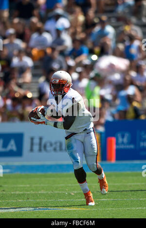 Taquan running back Mizzell # 4 de la Virginia Cavaliers contre l'UCLA Bruins au cours du troisième trimestre au Rose Bowl sur Banque D'Images