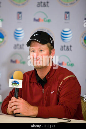 Février, 14, 2010 ; Pebble Beach, CA, USA ; David Duval répond aux questions des journalistes après la ronde finale de l'AT&T Pebble Banque D'Images