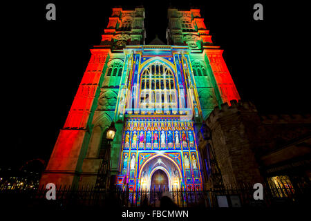 Londres, Royaume-Uni. 14 janvier, 2016. L'Abbaye de Westminster 'la lumière de l'Esprit" par Patrice Warrener en photo ce soir dans le cadre de Lumière Lumiere Festival à Londres. La première nuit de lumière Londres, un festival de la lumière produite par l'Artichaut et soutenu par le maire de Londres, du 14 au 17 janvier avec des artistes internationaux, illuminant la ville de 6h30 à 22h30 chaque soir. Credit : Oliver Dixon/Alamy Live News Banque D'Images