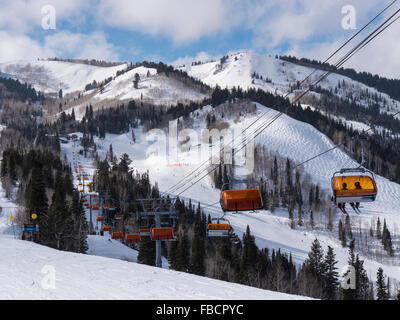 Bulle Orange Express et des pentes au-delà, les Canyons Village superficie de base, Park City Mountain Resort, Utah. Banque D'Images