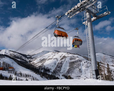 Bulle Orange Express et des pentes au-delà, les Canyons Village superficie de base, Park City Mountain Resort, Utah. Banque D'Images