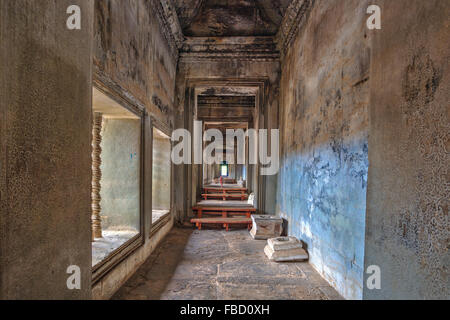 En chemin de Temple d'Angkor Wat, Siem Reap, Cambodge Banque D'Images