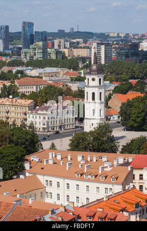 Vue sur la vieille ville, Katedros aikste (Place de la cathédrale) et de Gedimino prospektas, Vilnius, Lituanie Banque D'Images