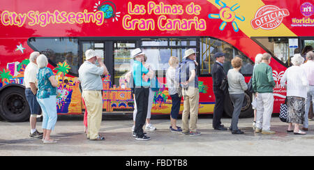 Open top city bus de tourisme dans la région de Parque Santa Catalina à Las Palmas, Gran Canaria, Îles Canaries, Espagne Banque D'Images