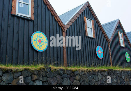 Vieux Village Viking d'Islande à Hafnarfjordur musée historique avec de vieilles maisons et de dessins sur les murs pendaison Reykjavik outrside Banque D'Images