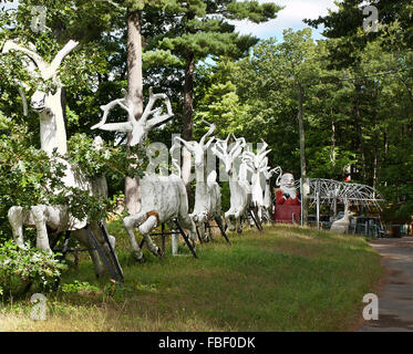 La forêt magique, Lake George, New York, un style rétro Thème féerique amusement park Banque D'Images