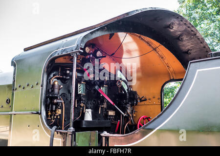 U class locomotive au station East Grinstead Banque D'Images