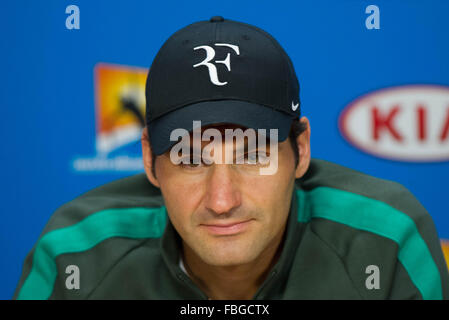 Melbourne, Australie. 16 janvier, 2016. Roger Federer de la Suisse participe à la conférence de presse pré-tournoi à Melbourne Park, Melbourne, Australie, le 16 janvier 2016. Credit : Bai Xue/Xinhua/Alamy Live News Banque D'Images