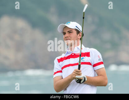 PHOTOS DE FICHIER : Clearwater Bay, Hong Kong. 3e oct, 2015. Ruffels Ryan australien sur le 4ème tee.Asie- Pacifique le championnat de golf amateur 2015 Clearwater Bay. Ruffels Ryan devient pro. Credit : Jayne Russell/Alamy Live News Banque D'Images