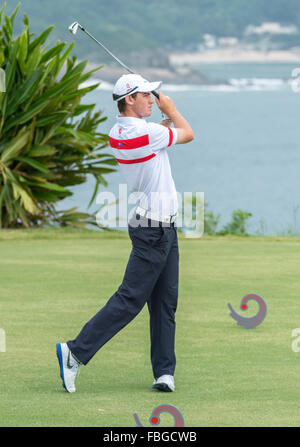 PHOTOS DE FICHIER : Clearwater Bay, Hong Kong. 06Th Oct, 2015. Ruffels Ryan australien sur le 3ème tee.Asie- Pacifique le championnat de golf amateur 2015 Clearwater Bay. Ruffels Ryan devient pro. Credit : Jayne Russell/Alamy Live News Banque D'Images