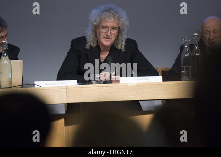 STARMUS annonce panneau de Stephen Hawking Médailles pour la communication scientifique à la Société royale comprend : Dr Brian May Où : London, Royaume-Uni Quand : 16 déc 2015 Banque D'Images