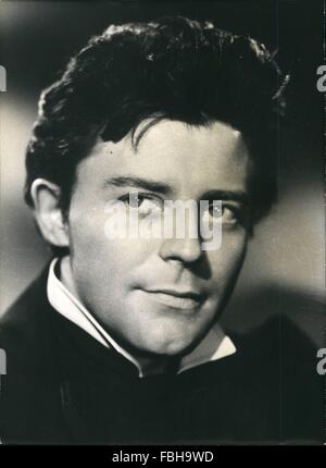 1959 - Gérard Philipe meurt d'insuffisance cardiaque : Gérard Philipe, le célèbre jeune acteur français (il a joué dans un film réalisé en Lond d'insuffisance cardiaque ce matin. Photo montre un portrait de Gérard Philippe. © Keystone Photos USA/ZUMAPRESS.com/Alamy Live News Banque D'Images