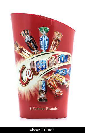 Fort de célébrations sur fond blanc, les célébrations sont une collection de chocolat faite par Mars, Incorporated Banque D'Images