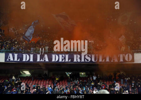 Les partisans Naples Naples 16-01-2016 Stadio San Paolo Football Calcio Serie A 2015-2016 Napoli - Napoli Foto Cesare Purini / Insidefoto Banque D'Images