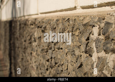 Mur de pierre brute. L'ancien bâtiment Banque D'Images