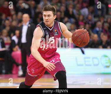 Bonn, Allemagne. 17 Jan, 2016. Basket-ball, l'Allemagne, Bundesliga, Telekom Baskets Bonn vs Ratiopharm Ulm, Telekom Dome, Bonn, 17.01.2016 : Rotnei Clarke (Bonn) . Credit : Juergen Schwarz/Alamy Live News Banque D'Images