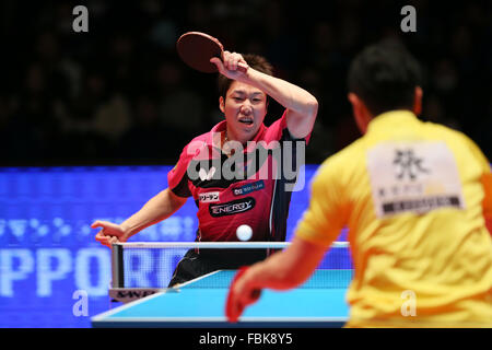 Tokyo Metropolitan Gymnasium, Tokyo, Japon. 17 Jan, 2016. Jun Mizutani, le 17 janvier 2016 - Tennis de Table : Tous les Championnats de Tennis de Table Japon masculin finale à Tokyo Metropolitan Gymnasium, Tokyo, Japon. Credit : YUTAKA/AFLO SPORT/Alamy Live News Banque D'Images