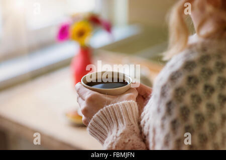 Beautiful woman relaxing Banque D'Images