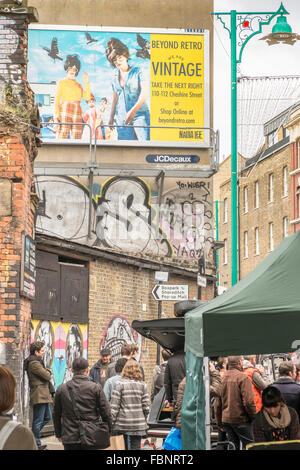 Scène de rue, Brick Lane Market, Tower Hamlets, East London, Angleterre Banque D'Images