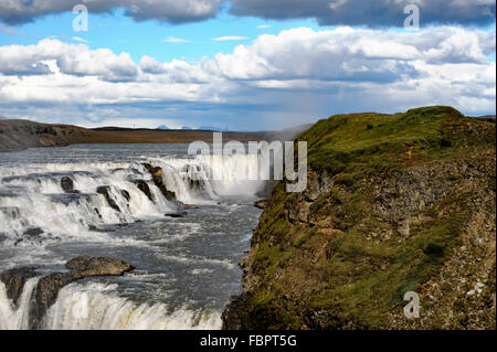 Cascade de Gullfoss sur le Golden Circle Tour de l'Islande, un point de repère de destination voyage étonnant de la nature cascade double copy space Banque D'Images