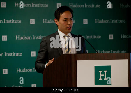 Jeudi, 19 Novembre 2015 : Le Dr John Lee, Senior Fellow à l'Hudson Institute, parlant - Washington, DC USA Banque D'Images