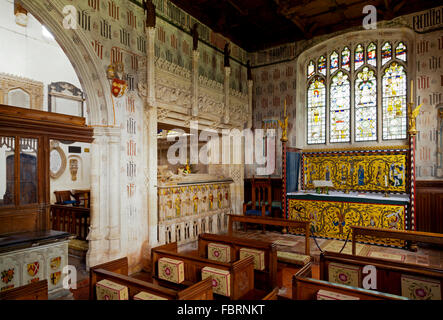 Intérieur de l'église paroissiale médiévale de Saint Marie la Vierge Ewelme South Oxfordshire England UK avec tombeau d'Alice de la Pole Banque D'Images