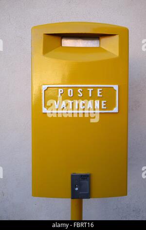 Boîte aux lettres - Poste Vaticane 21.12.2015 Banque D'Images