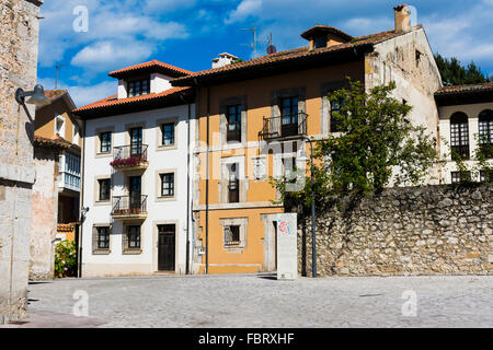 Llanes est une municipalité de la province d'Asturies, dans le nord de l'Espagne. Banque D'Images