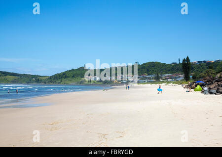 Lennox Head et Seven Mile Beach sur la côte nord de la Nouvelle-Galles du Sud, Australie. Une destination de vacances populaire. Banque D'Images