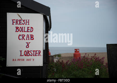 Abri de pêcheurs, Aldeburgh, dans le Suffolk. Banque D'Images