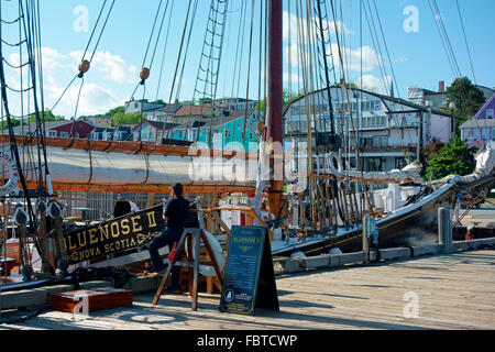 Tall Ship réplique schooner Bluenose II (Reconstruire) actuel à Lunenburg, Nouvelle-Écosse, Canada Été 2015 Banque D'Images