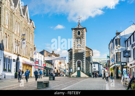 Le Moot Hall tourist information centre dans le centre-ville de Keswick Cumbria Lake district Angleterre GO UK EU Europe Banque D'Images